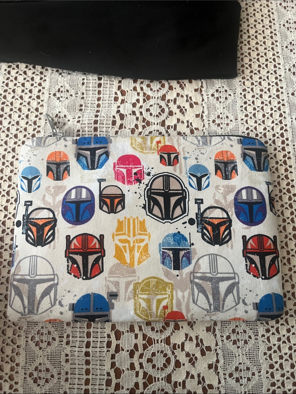 Multicolor Star Wars Mandalorian Helmet Zip Pouch/make up/ change